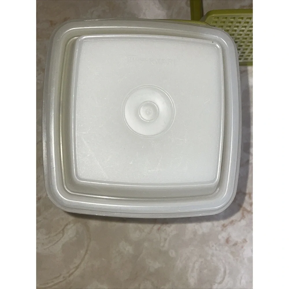 vintage‎ tupperware pickle keeper